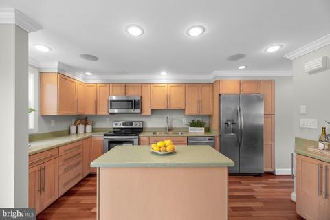 1020 Circle Dr, Halethorpe, MD 21227 photo 14