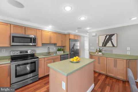 1020 Circle Dr, Halethorpe, MD 21227 photo 15