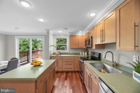 1020 Circle Dr, Halethorpe, MD 21227 photo 18