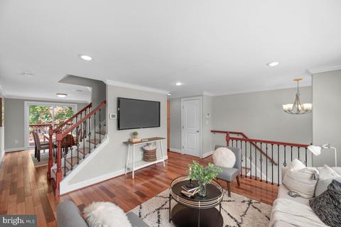 1020 Circle Dr, Halethorpe, MD 21227 photo 6