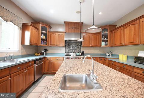 7516 Belmont Ave, Baltimore, MD 21224 photo 7