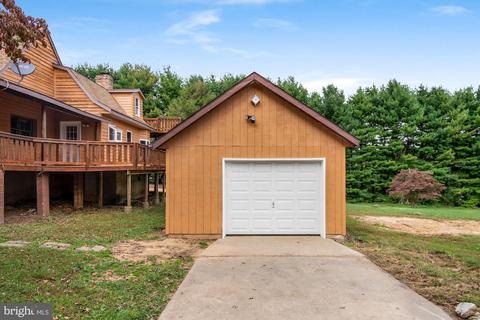 19801 Grave Run Rd, Hampstead, MD 21074 photo 5