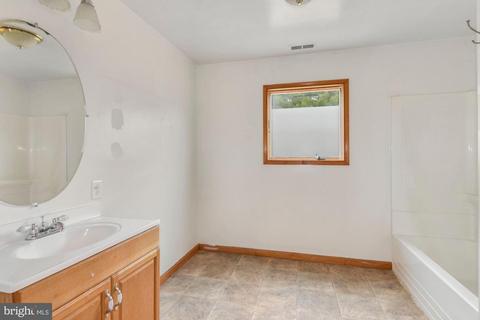 19801 Grave Run Rd, Hampstead, MD 21074 photo 46