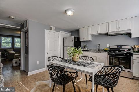 3177 Bero Rd, Halethorpe, MD 21227 photo 2
