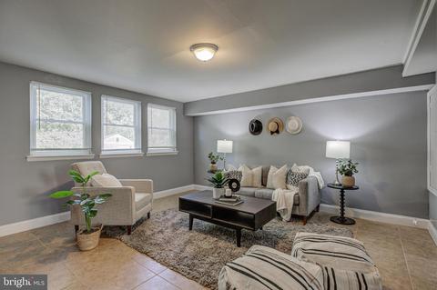 3177 Bero Rd, Halethorpe, MD 21227 photo 4