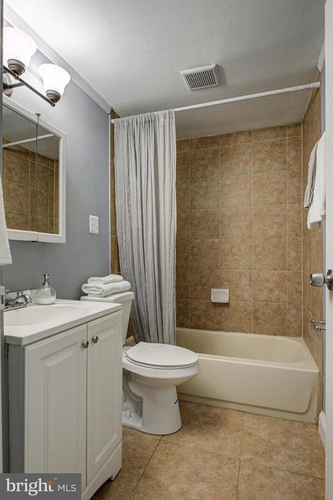 3177 Bero Rd, Halethorpe, MD 21227 photo 17