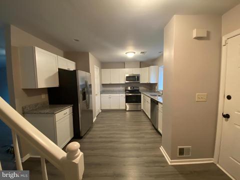40 Bartley Ct, Nottingham, MD 21236 photo 6
