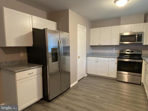 40 Bartley Ct, Nottingham, MD 21236 photo 5