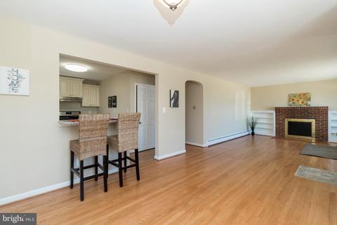 8409 Merryview Dr, Windsor Mill, MD 21244 photo 6