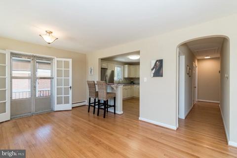 8409 Merryview Dr, Windsor Mill, MD 21244 photo 4
