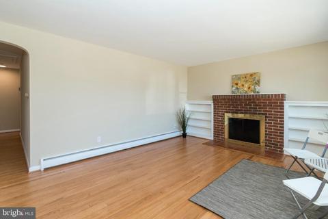 8409 Merryview Dr, Windsor Mill, MD 21244 photo 5