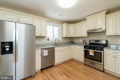 8409 Merryview Dr, Windsor Mill, MD 21244 photo 12
