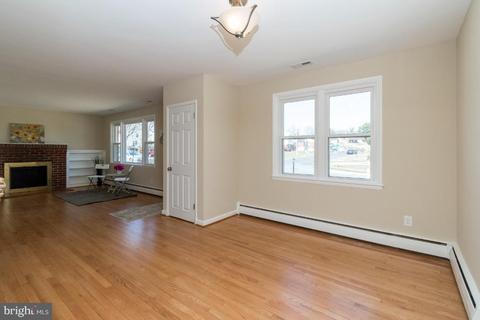 8409 Merryview Dr, Windsor Mill, MD 21244 photo 7