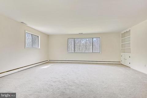 11 Greentree Dr, Phoenix, MD 21131 photo 3