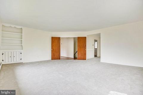11 Greentree Dr, Phoenix, MD 21131 photo 4