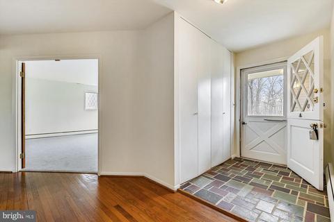 11 Greentree Dr, Phoenix, MD 21131 photo 2