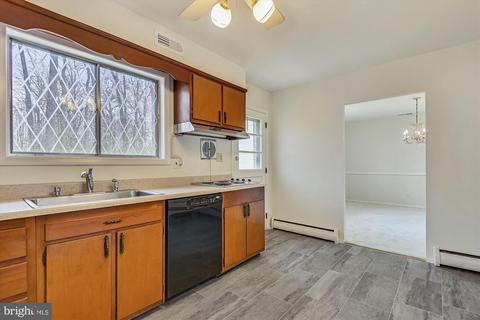 11 Greentree Dr, Phoenix, MD 21131 photo 8