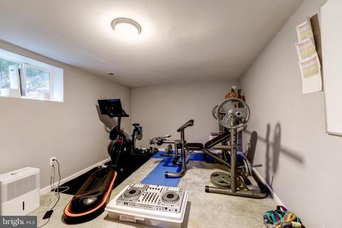 9 Elmont Ave, Baltimore, MD 21206 photo 24