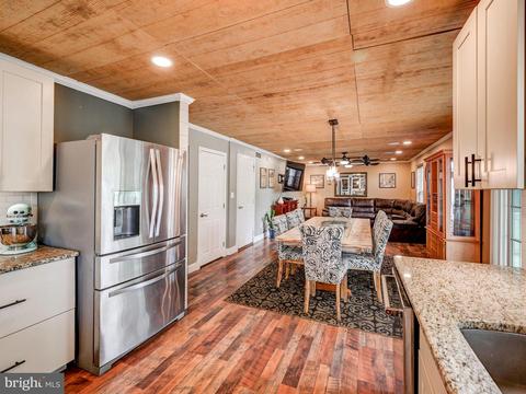 4554 Sandwood Rd, Sparrows Point, MD 21219 photo 12
