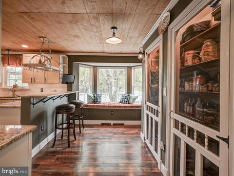 4554 Sandwood Rd, Sparrows Point, MD 21219 photo 9