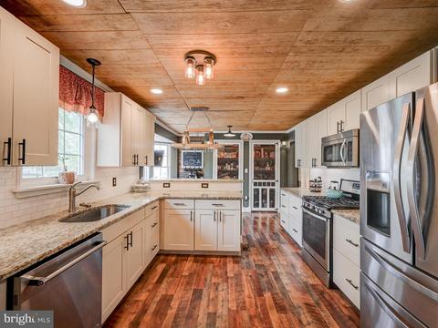 4554 Sandwood Rd, Sparrows Point, MD 21219 photo 15