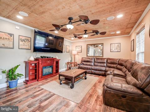 4554 Sandwood Rd, Sparrows Point, MD 21219 photo 17