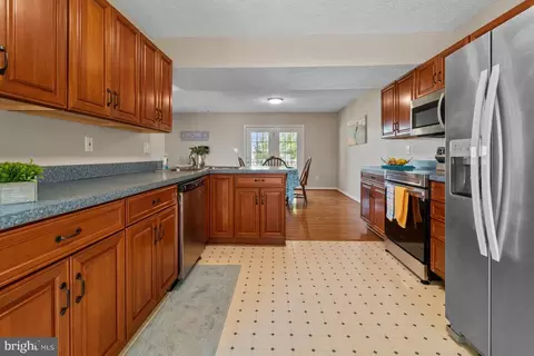 9205 Cuckold Point Rd, Sparrows Point, MD 21219 photo 9