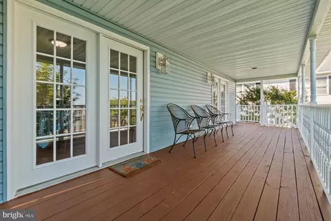9205 Cuckold Point Rd, Sparrows Point, MD 21219 photo 16