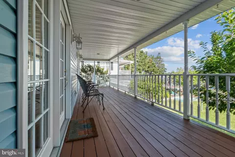 9205 Cuckold Point Rd, Sparrows Point, MD 21219 photo 31