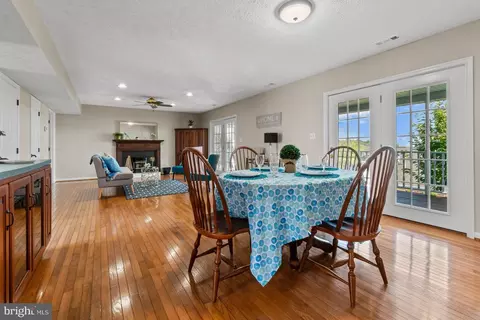 9205 Cuckold Point Rd, Sparrows Point, MD 21219 photo 7