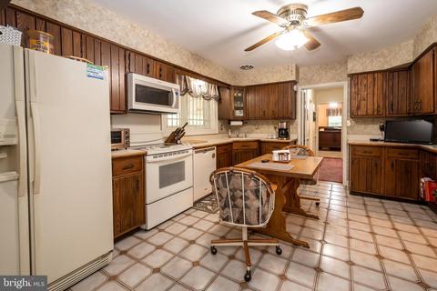 500 Hampton Ln, Towson, MD 21286 photo 24