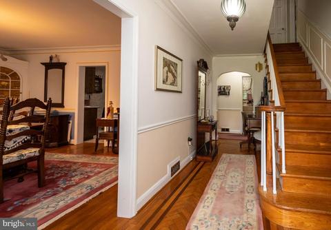 500 Hampton Ln, Towson, MD 21286 photo 4