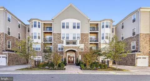 625 Quarry View Ct #404, Reisterstown, MD 21136