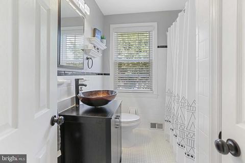219 Overbrook Rd, Baltimore, MD 21212 photo 18