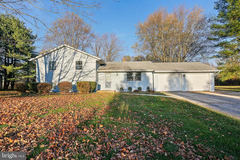 18819 Brick Store Rd, Hampstead, MD 21074 photo 1