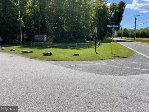 8615 N Point Rd, Sparrows Point, MD 21219 photo 5