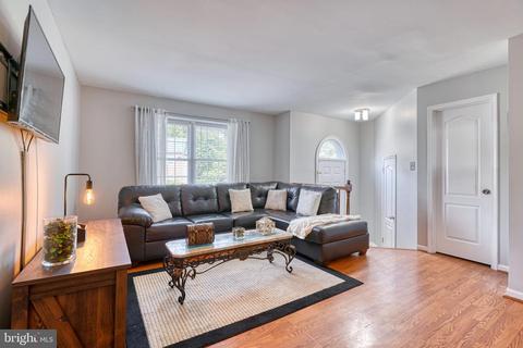 6113 Twilight Ct, Baltimore, MD 21206 photo 4