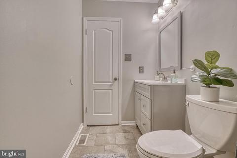 6113 Twilight Ct, Baltimore, MD 21206 photo 31