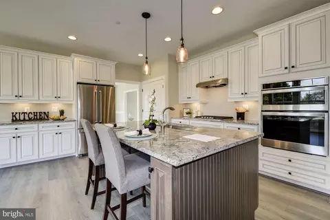 9624 Oakdale Ave, Parkville, MD 21234