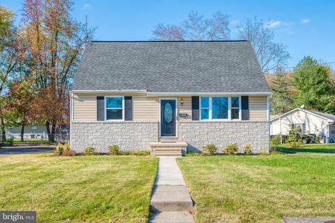 1108 Oak Ave, Essex, MD 21221