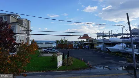 9036 Cuckold Point Rd, Sparrows Point, MD 21219 photo 3