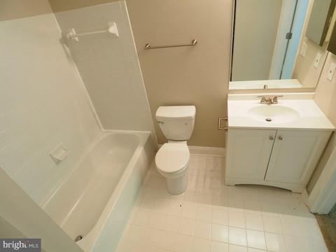 2807 Gresham Way #101, Windsor Mill, MD 21244 photo 20
