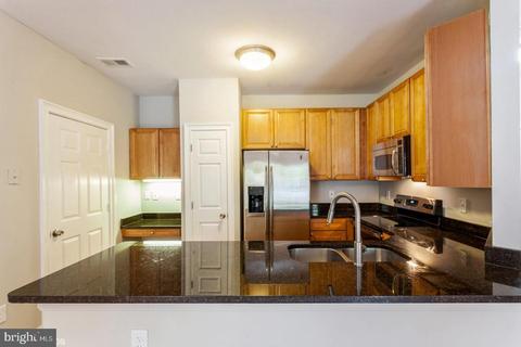 2807 Gresham Way #101, Windsor Mill, MD 21244 photo 4