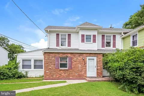 102 Waelchli Ave, Halethorpe, MD 21227