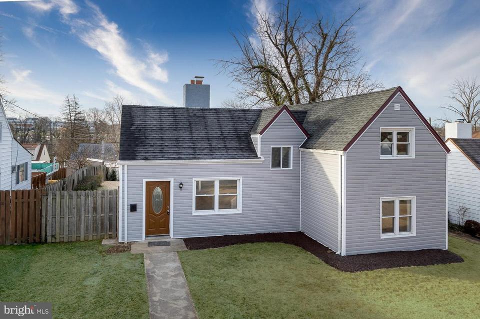  6513 Lehnert St, Gwynn Oak, MD 21207 photo 2