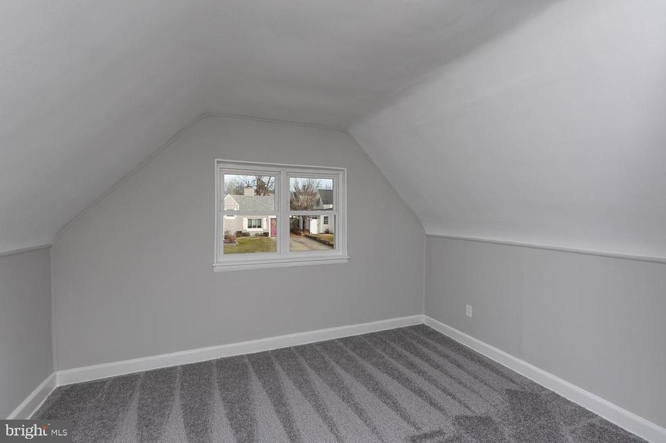  6513 Lehnert St, Gwynn Oak, MD 21207 photo 9