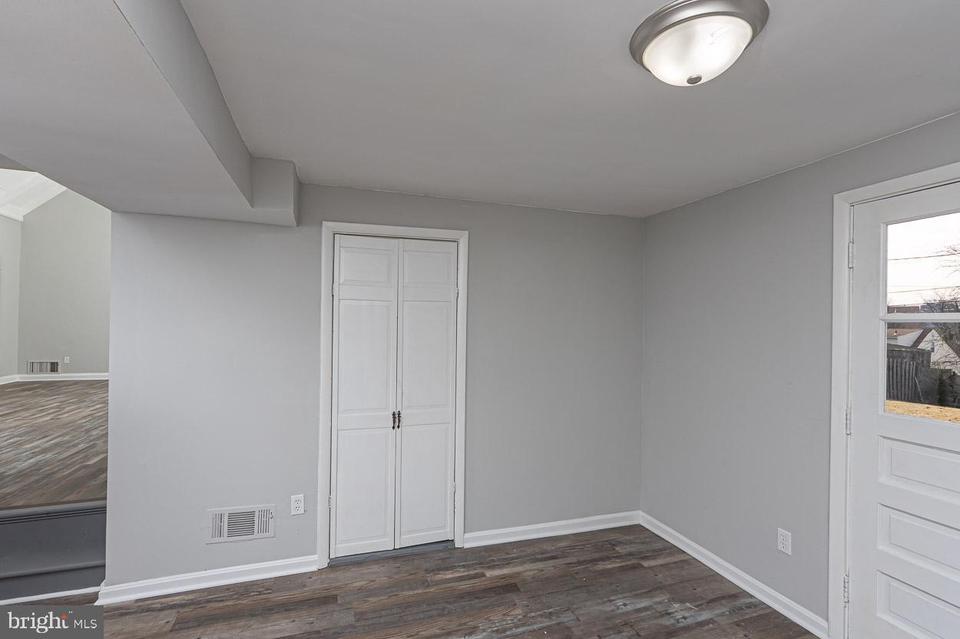  6513 Lehnert St, Gwynn Oak, MD 21207 photo 26