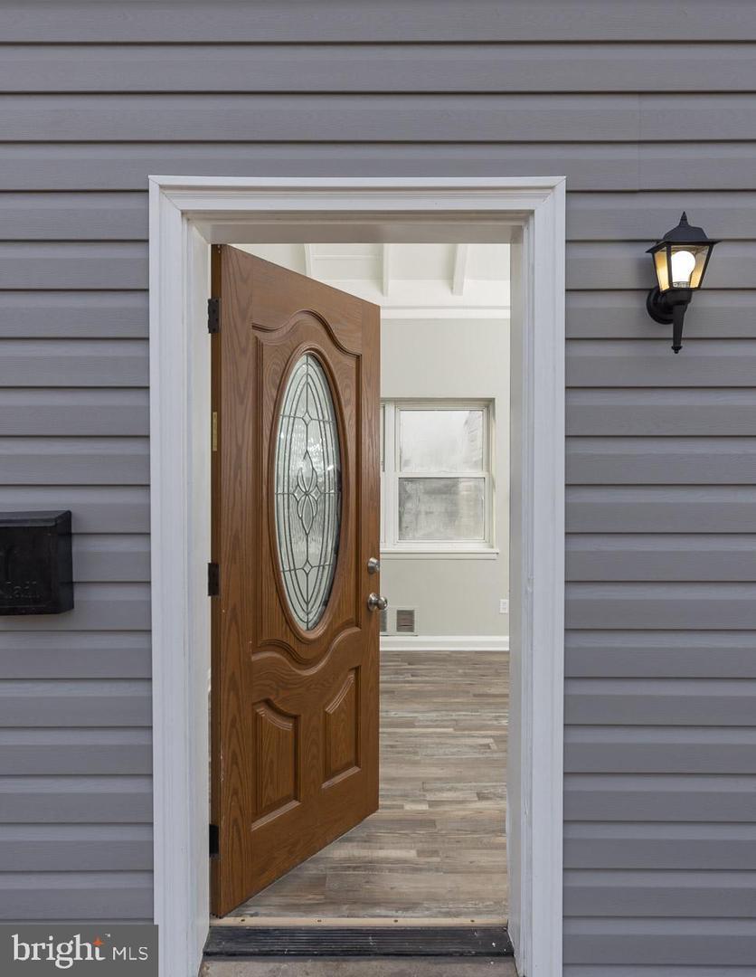  6513 Lehnert St, Gwynn Oak, MD 21207 photo 4