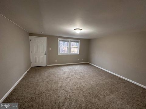 3025 Freeway, Halethorpe, MD 21227 photo 2