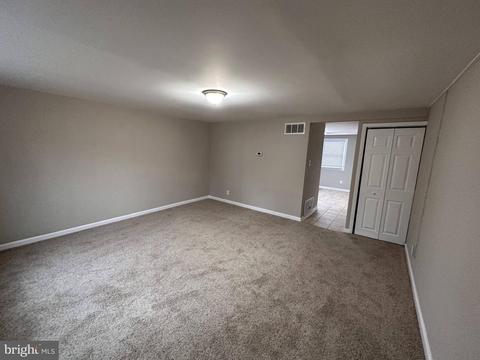 3025 Freeway, Halethorpe, MD 21227 photo 4